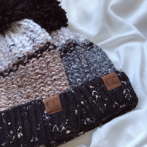 Last 1️⃣ CHUNKY MULTI-TONE POM BEANIE - Picture 5 of 5